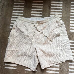 Textured double knit lululemon Cream Shorts